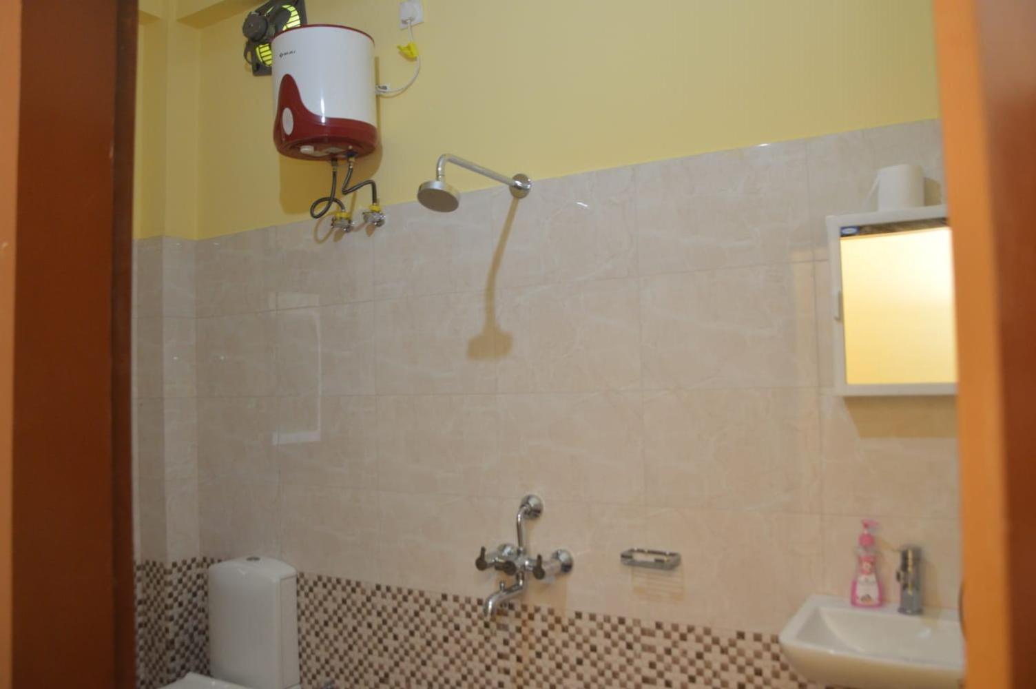 Moon View Homestay Guwahati Dış mekan fotoğraf